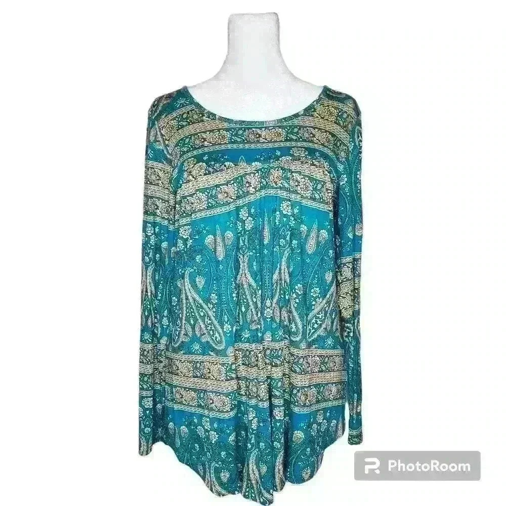 women's amazon top blue geometric print size small